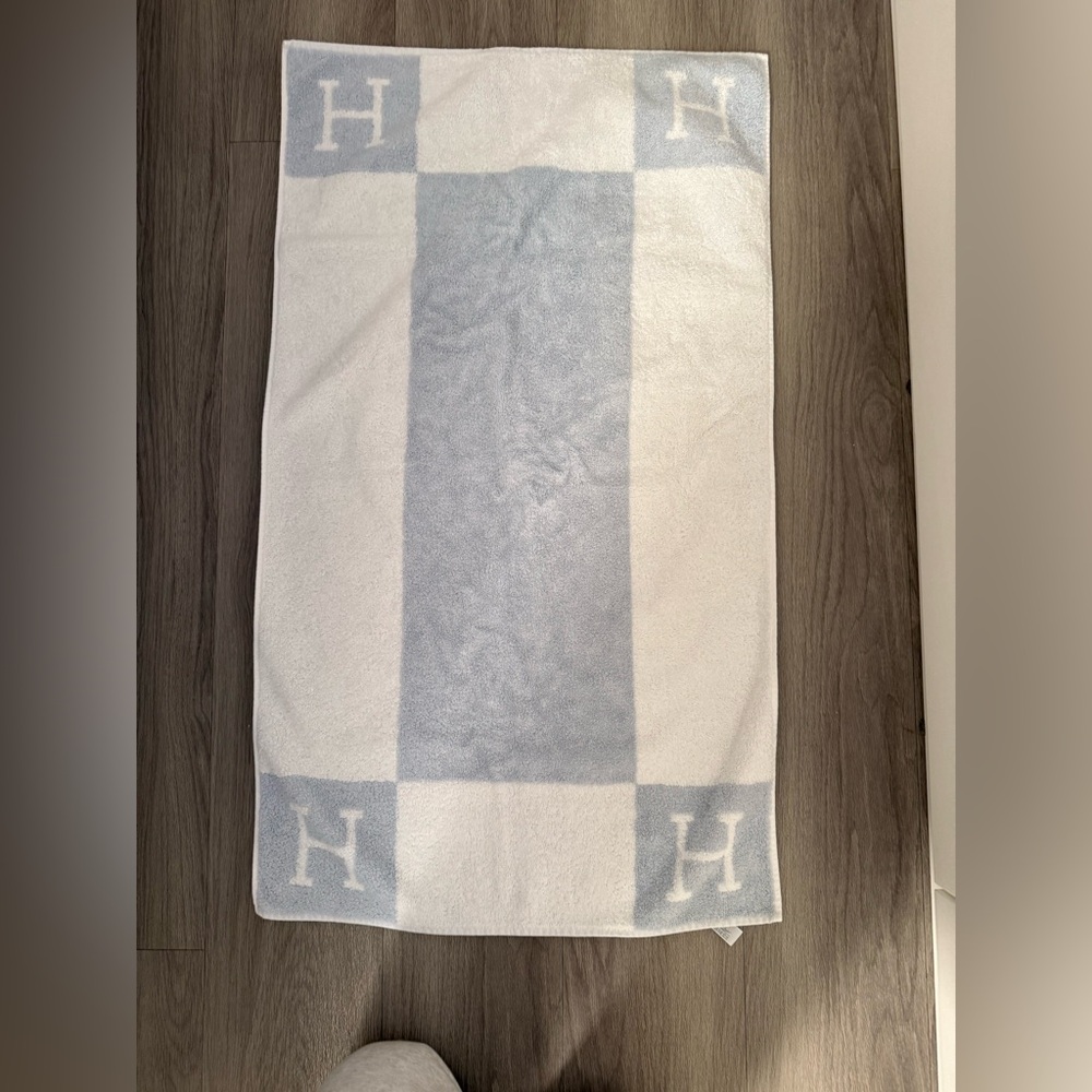Hermes Avalon bath towel